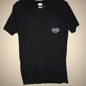 VS PINK t-shirt 💙